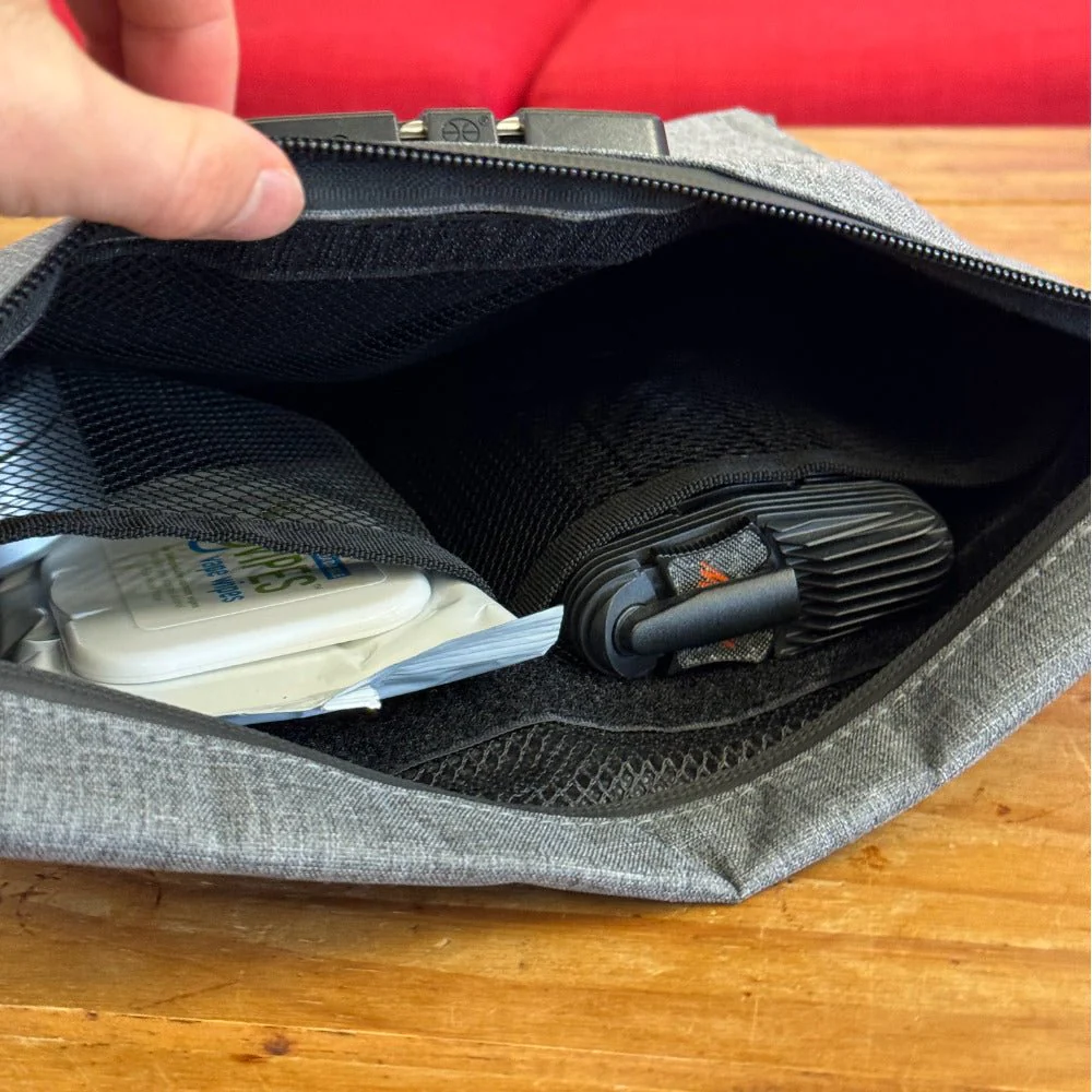 FIREDOG Smell Safe Bag with Carbon Lined Odour Pouch - Image 3